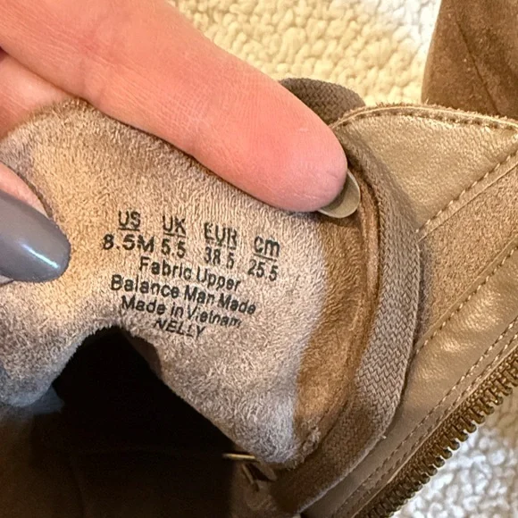 Dr Scholls wedge Ankle Boots nwot - Picture 2 of 13